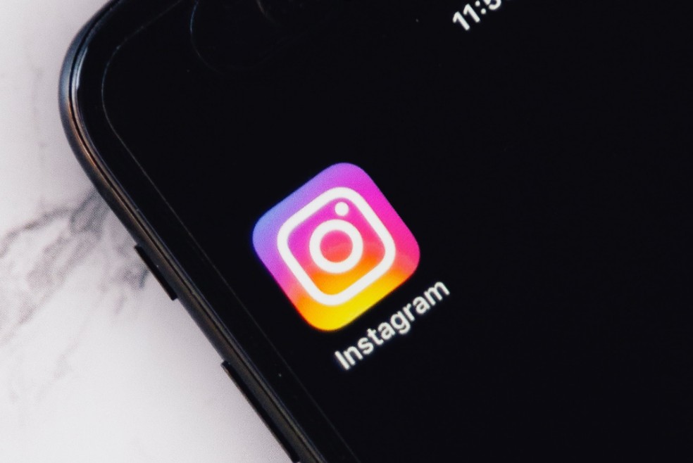 Como colocar duas fotos no story do instagram veja o guia completo edapps 1