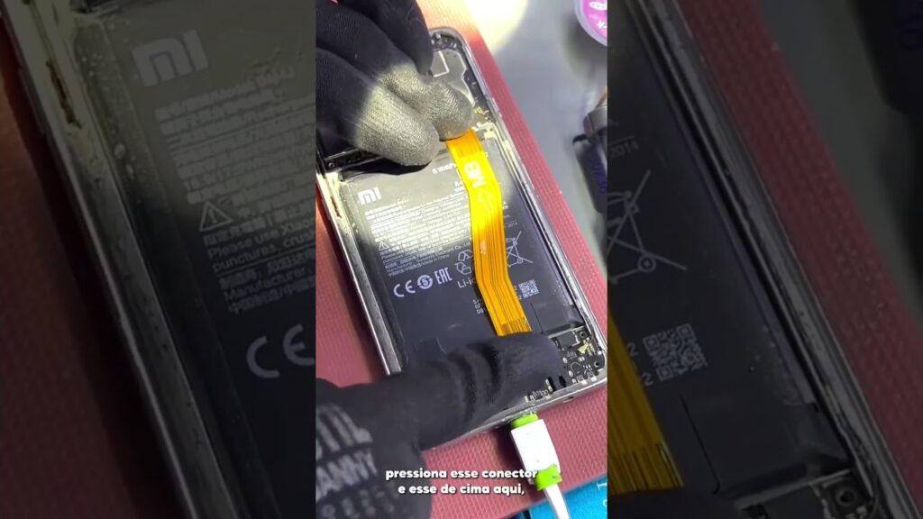Como reparar o pino de carregamento do telefone celular 1