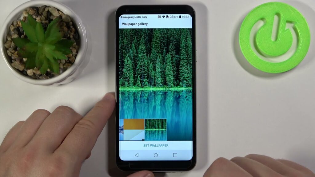 Como trocar o papel de parede do lg q6 e lg q6 plus 1