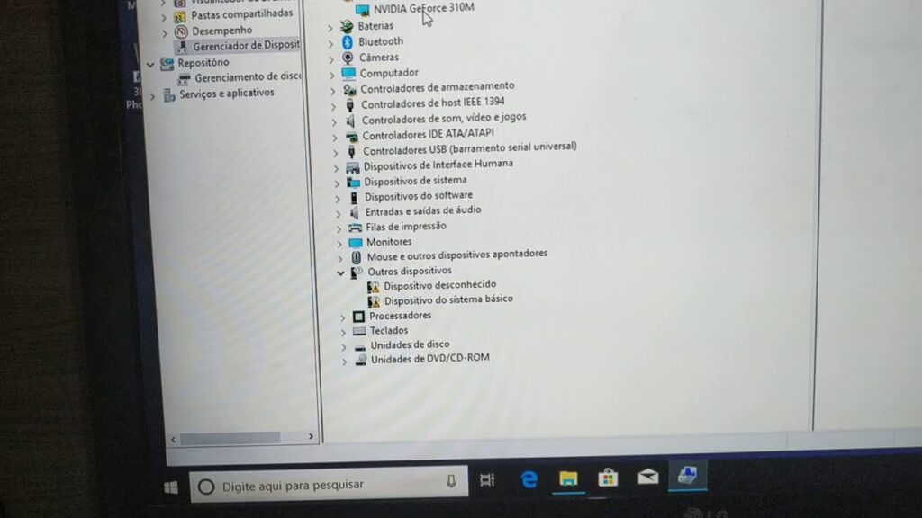 Como usar o fone de ouvido pelo notebook conectado na tv hdmi 1