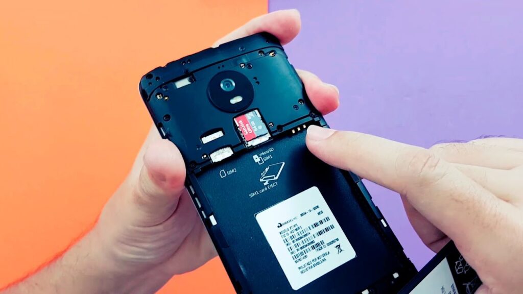 Como colocar o chip no moto g5 1