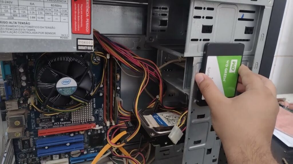 Como instalar um hd sata extra no seu computador 1